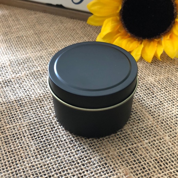 2/$12🔺5oz Lavender soy candle - Picture 4 of 4